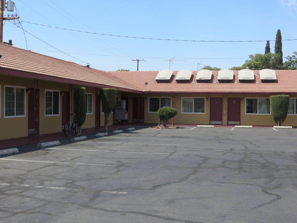 Travel Haven Motel Hanford Esterno foto