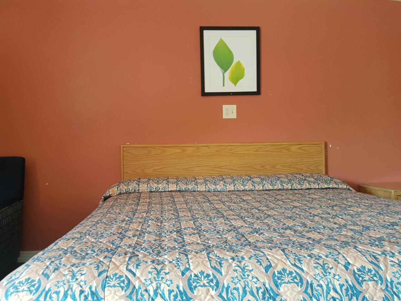 Travel Haven Motel Hanford Esterno foto