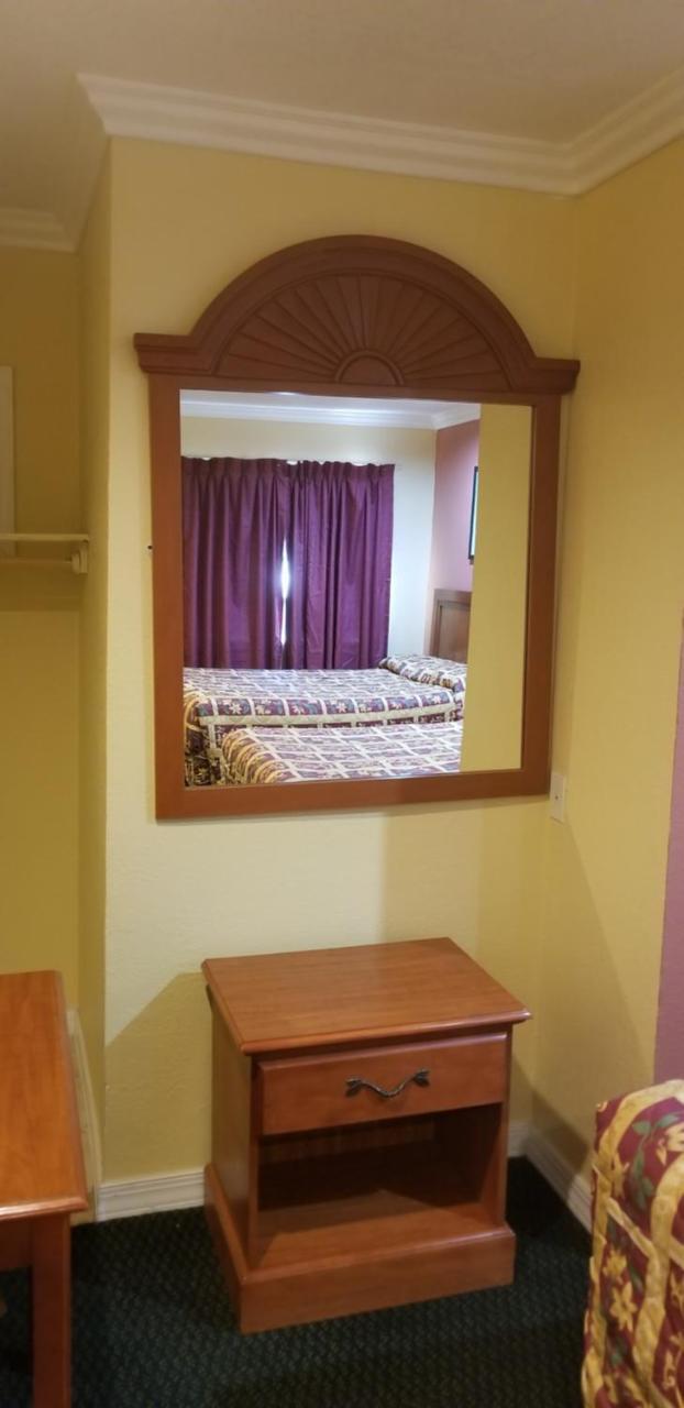 Travel Haven Motel Hanford Esterno foto